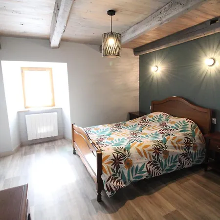 Maison Entiere Situee A Proximite Du Centre Thermal De Chaudes-aigues Holiday home