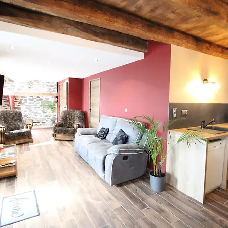 Holiday home Maison Entiere Situee A Proximite Du Centre Thermal De Chaudes-aigues *